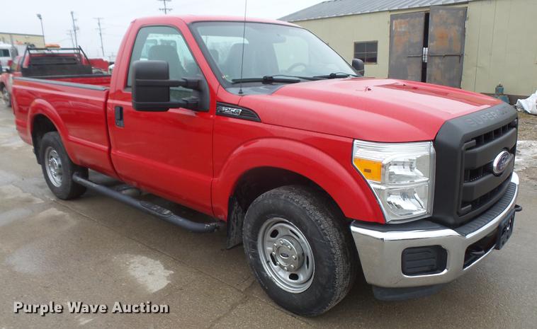 image for item DF7668 2011 Ford F250 Super Duty pickup truck