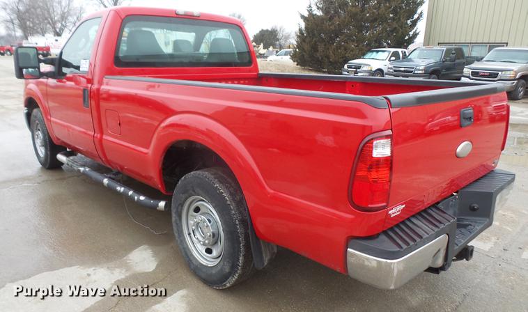 image for item DF7668 2011 Ford F250 Super Duty pickup truck