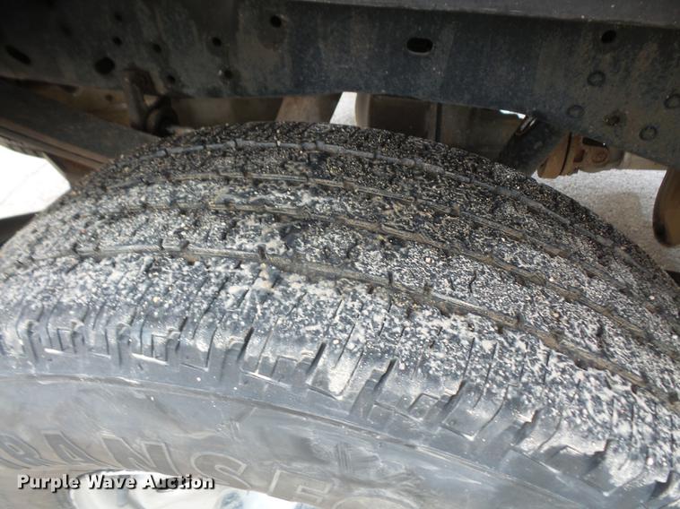 image for item DF7668 2011 Ford F250 Super Duty pickup truck