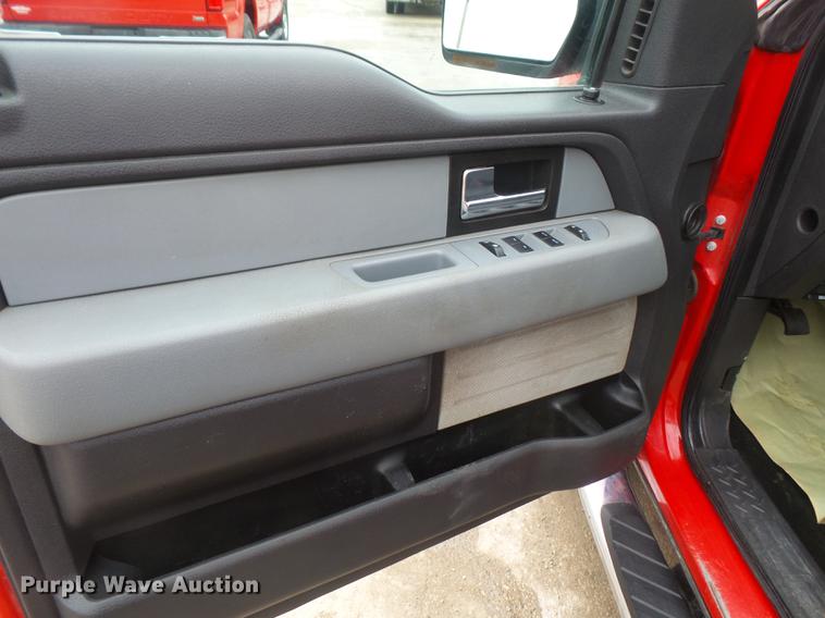 image for item DF7670 2014 Ford F150 Super Crew pickup truck