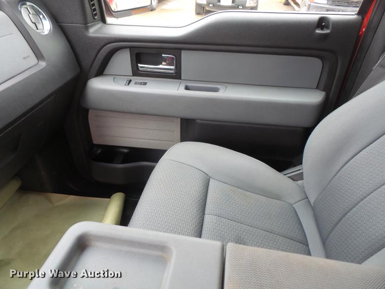 image for item DF7670 2014 Ford F150 Super Crew pickup truck