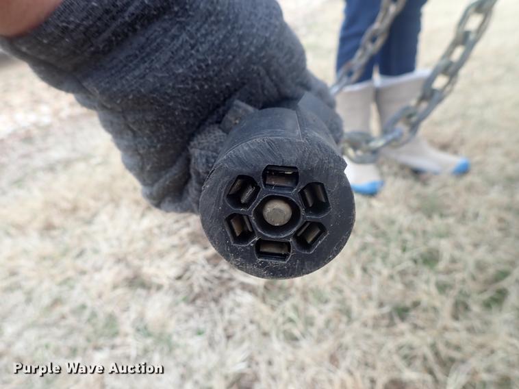 image for item DF8761 2015 PJ Trailers F8202 utility trailer