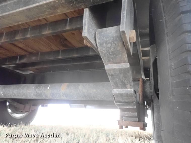 image for item DF8761 2015 PJ Trailers F8202 utility trailer