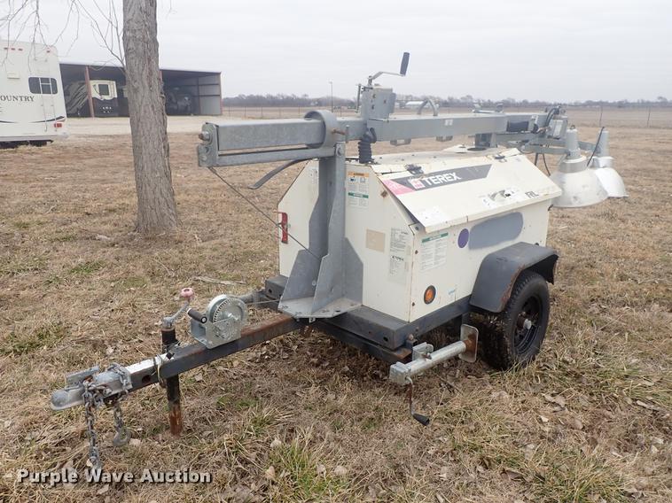image for item DF8762 Terex RL4000 light plant
