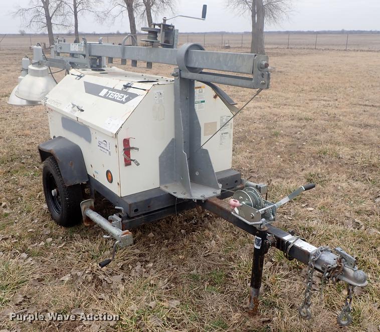 image for item DF8762 Terex RL4000 light plant