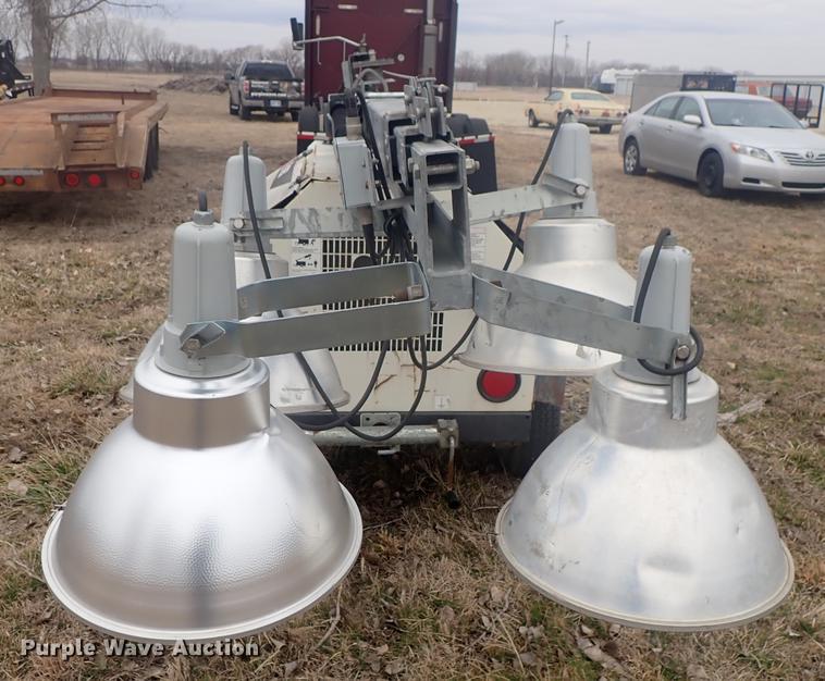 image for item DF8762 Terex RL4000 light plant