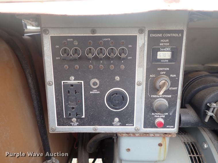 image for item DF8762 Terex RL4000 light plant