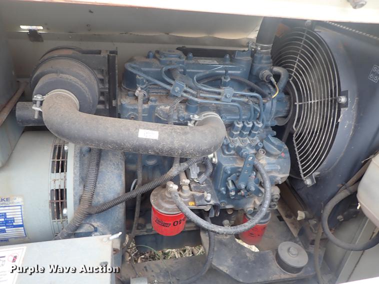 image for item DF8762 Terex RL4000 light plant