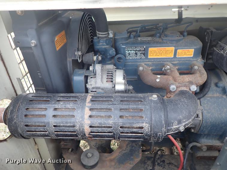 image for item DF8762 Terex RL4000 light plant