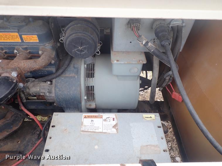 image for item DF8762 Terex RL4000 light plant