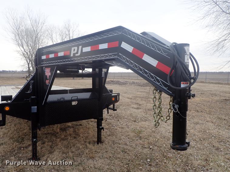 image for item DF8763 2017 PJ FD322 equipment trailer