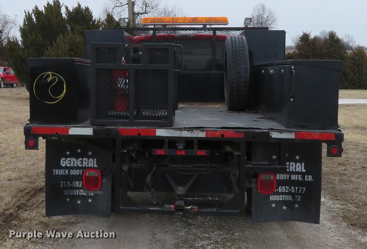 image for item DG3888 2008 Ford F550 Super Duty XL Crew Cab flatbed pickup truck