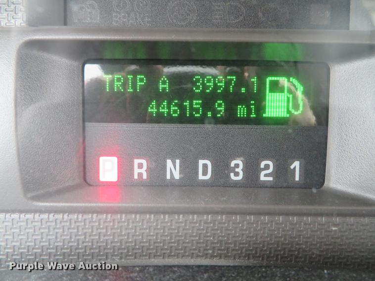 image for item DG3888 2008 Ford F550 Super Duty XL Crew Cab flatbed pickup truck