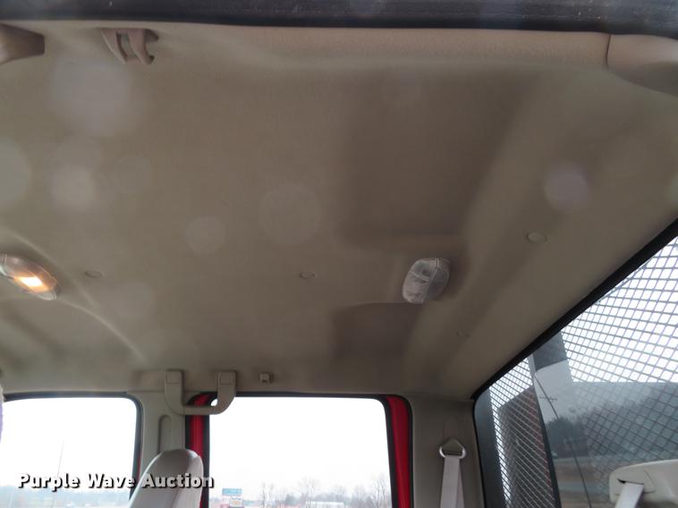 image for item DG3888 2008 Ford F550 Super Duty XL Crew Cab flatbed pickup truck