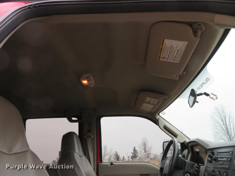 image for item DG3888 2008 Ford F550 Super Duty XL Crew Cab flatbed pickup truck