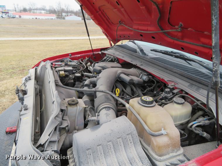 image for item DG3888 2008 Ford F550 Super Duty XL Crew Cab flatbed pickup truck