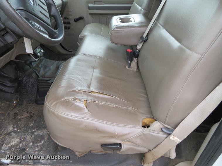 image for item DG3889 2008 Ford F350 Super Duty XL utility bed pickup truck