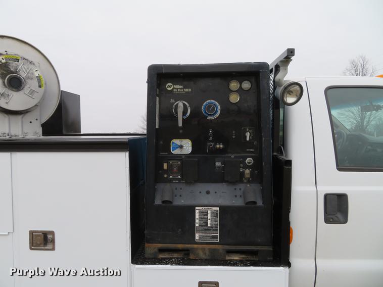 image for item DG3889 2008 Ford F350 Super Duty XL utility bed pickup truck