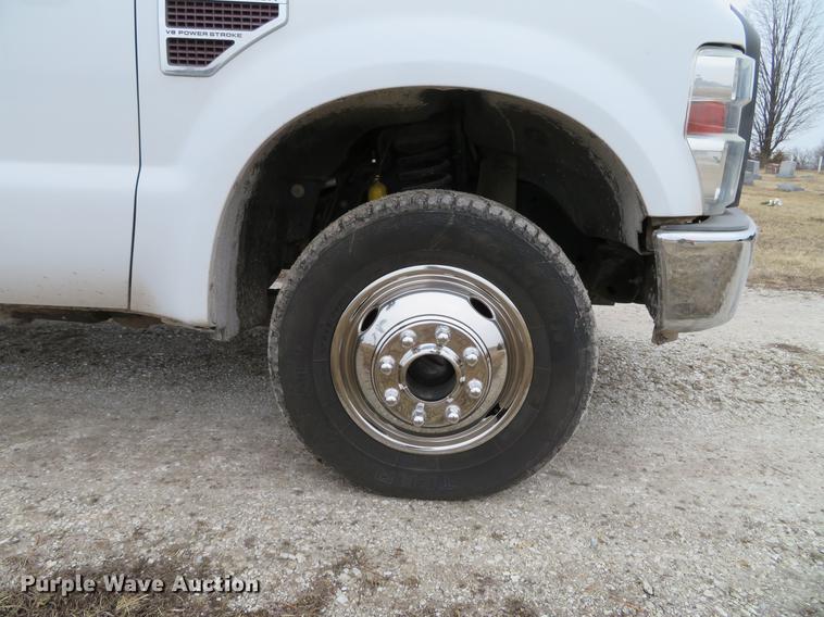 image for item DG3889 2008 Ford F350 Super Duty XL utility bed pickup truck