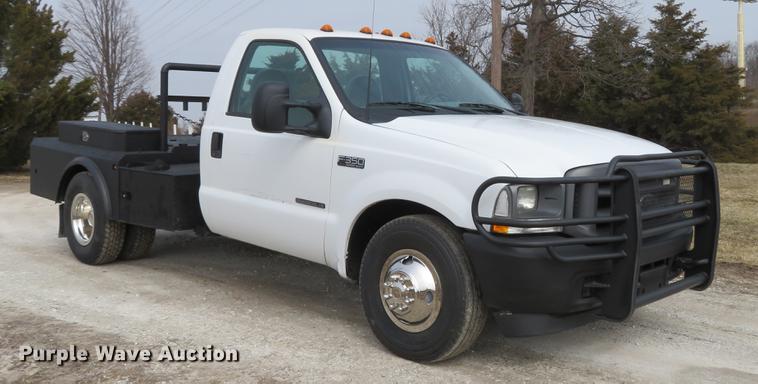 image for item DG3891 2002 Ford F350 Super Duty XL flatbed