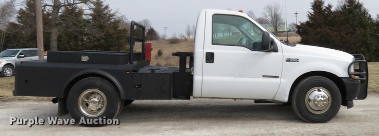 image for item DG3891 2002 Ford F350 Super Duty XL flatbed