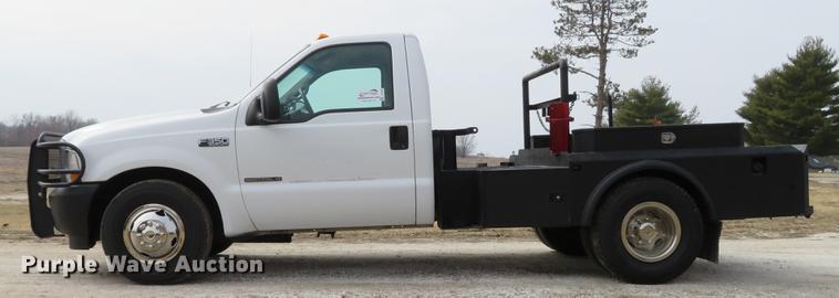image for item DG3891 2002 Ford F350 Super Duty XL flatbed