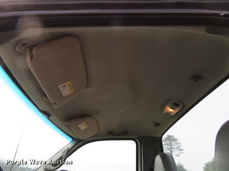 image for item DG3891 2002 Ford F350 Super Duty XL flatbed