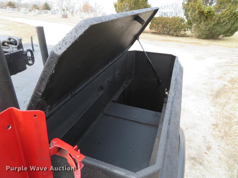 image for item DG3891 2002 Ford F350 Super Duty XL flatbed