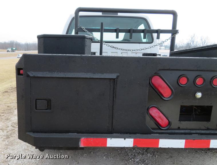 image for item DG3891 2002 Ford F350 Super Duty XL flatbed