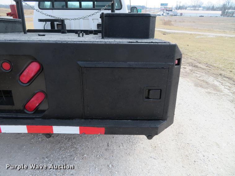 image for item DG3891 2002 Ford F350 Super Duty XL flatbed