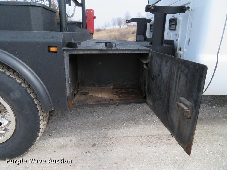 image for item DG3891 2002 Ford F350 Super Duty XL flatbed
