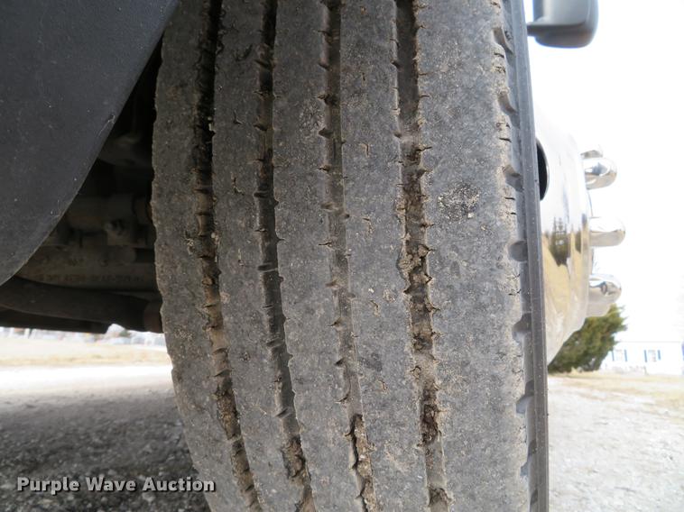 image for item DG3891 2002 Ford F350 Super Duty XL flatbed