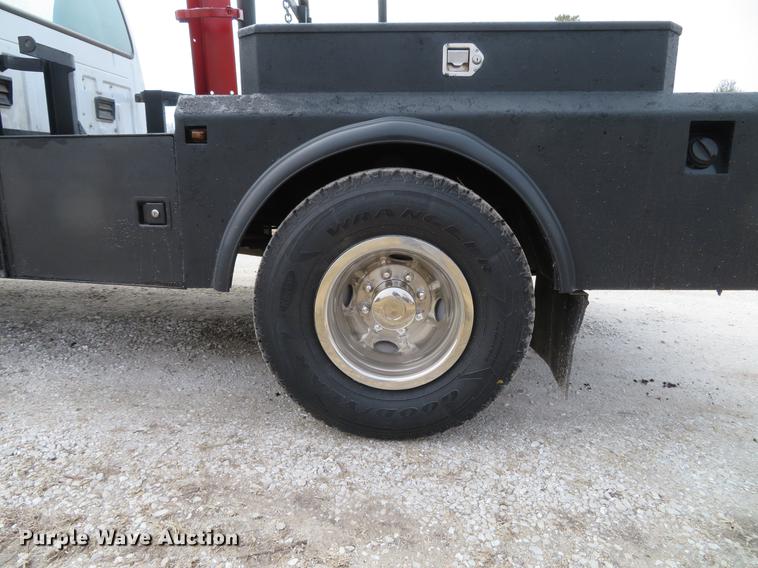 image for item DG3891 2002 Ford F350 Super Duty XL flatbed