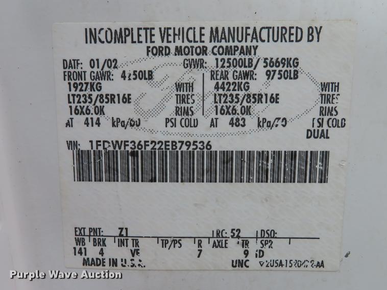 image for item DG3891 2002 Ford F350 Super Duty XL flatbed