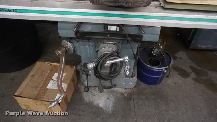 image for item DI9360 Clausing Kondia milling machine