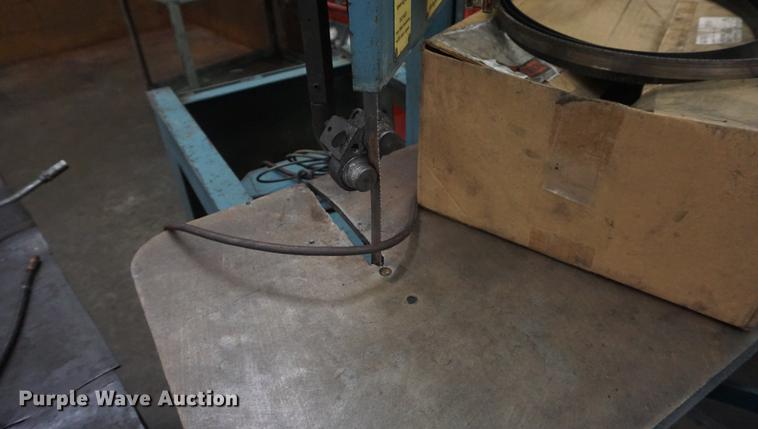 image for item DI9371 Roll-in bandsaw