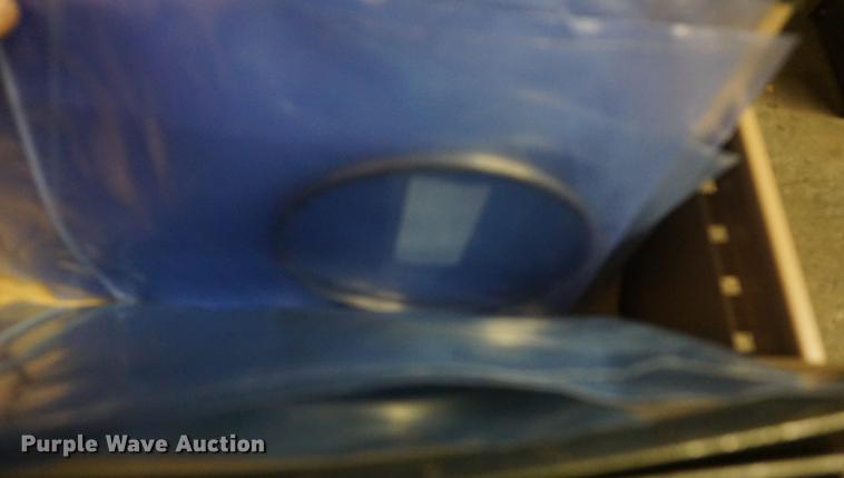 image for item DI9379 (6) cabinets