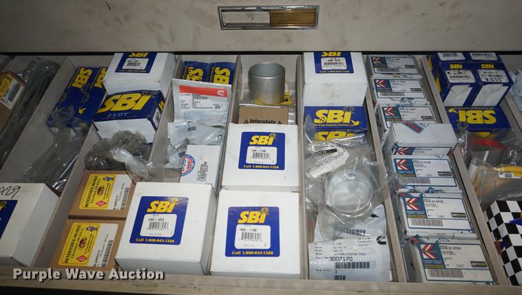 image for item DI9379 (6) cabinets