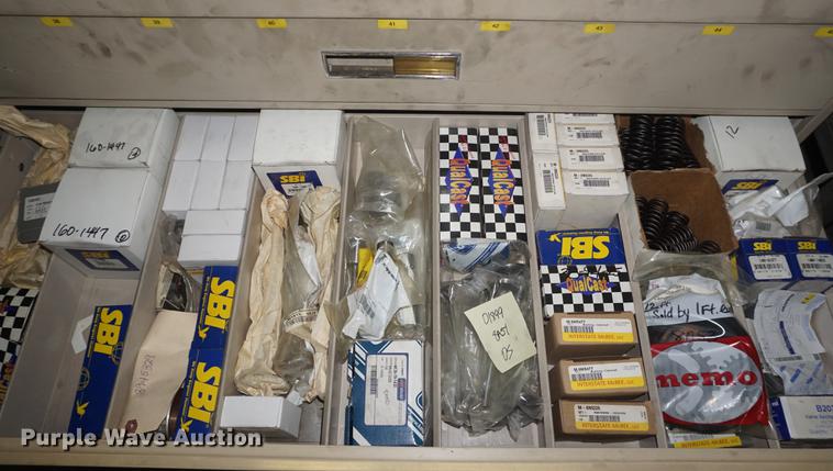 image for item DI9379 (6) cabinets