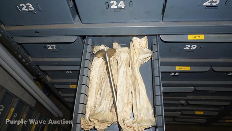 image for item DI9379 (6) cabinets