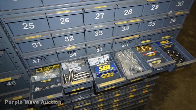 image for item DI9379 (6) cabinets