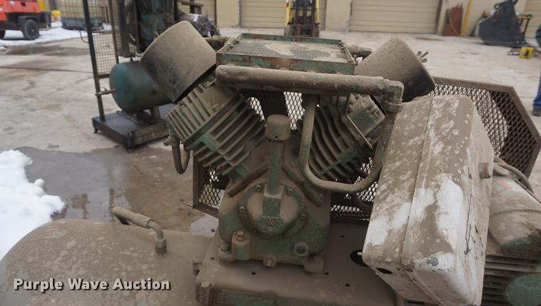 image for item DI9383 (2) air compressors