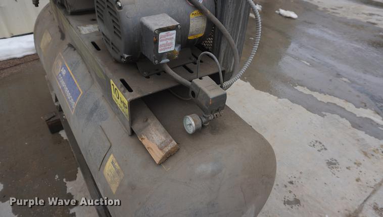 image for item DI9383 (2) air compressors