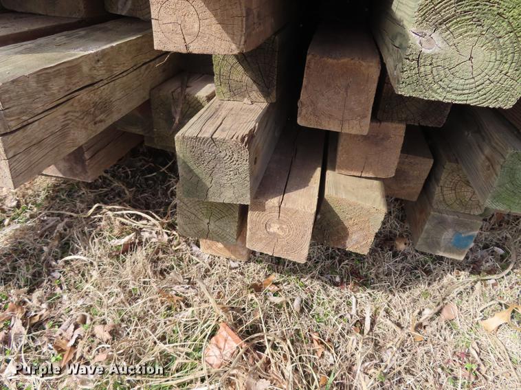 image for item DN9074 (100) wood posts