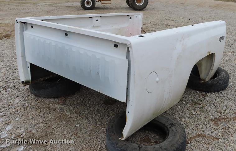 image for item DN9090 2007 Chevrolet pickup truck bed