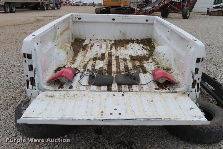 image for item DN9090 2007 Chevrolet pickup truck bed