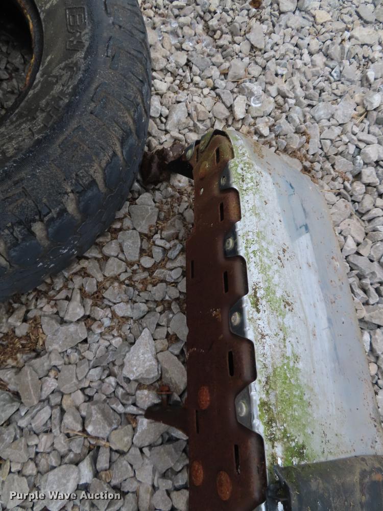 image for item DN9090 2007 Chevrolet pickup truck bed