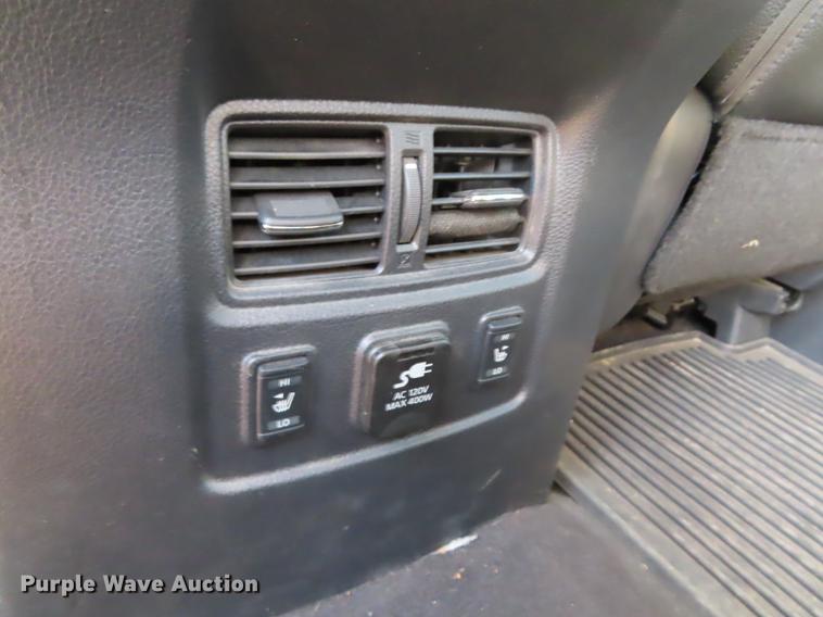 image for item DN9119 2017 Nissan Titan Pro-4X Crew Cab pickup truck