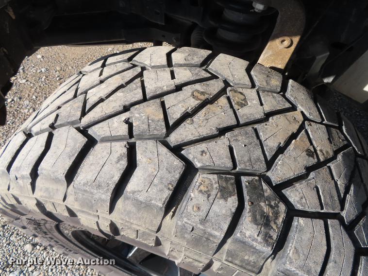 image for item DN9119 2017 Nissan Titan Pro-4X Crew Cab pickup truck