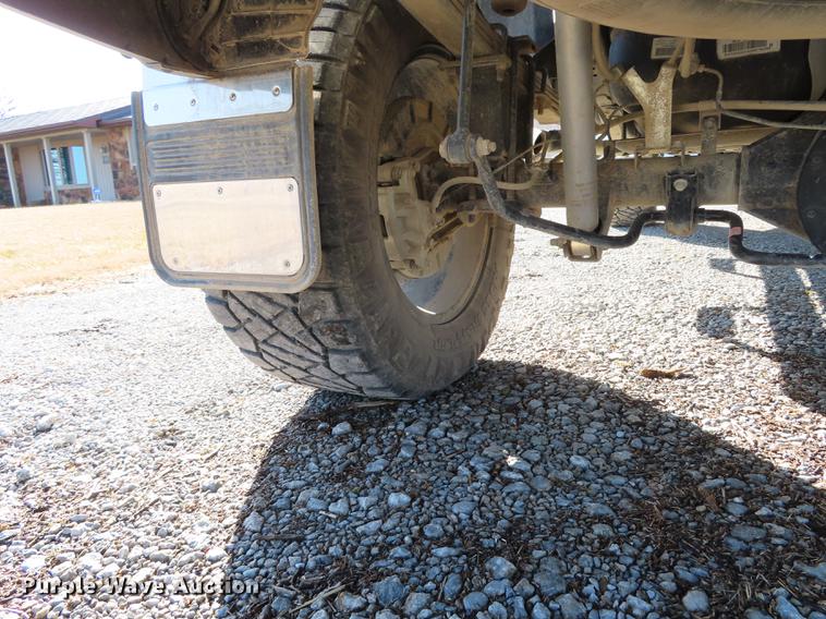 image for item DN9119 2017 Nissan Titan Pro-4X Crew Cab pickup truck